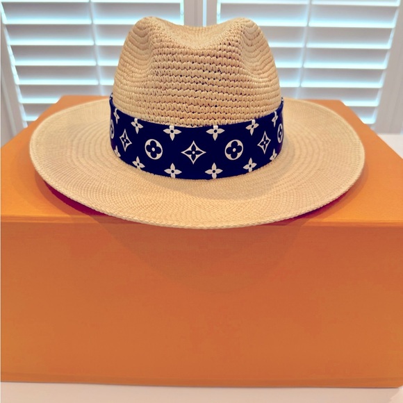 Louis Vuitton Summer Hat - Picture 7 of 10